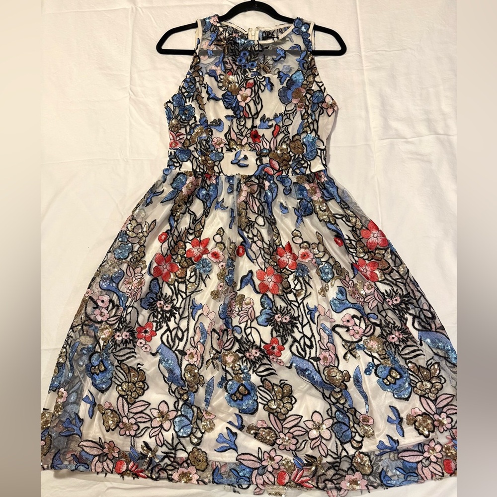 Alexia Admor - Blue, Gold, & Pink Embroidered Formal Cocktail Dress